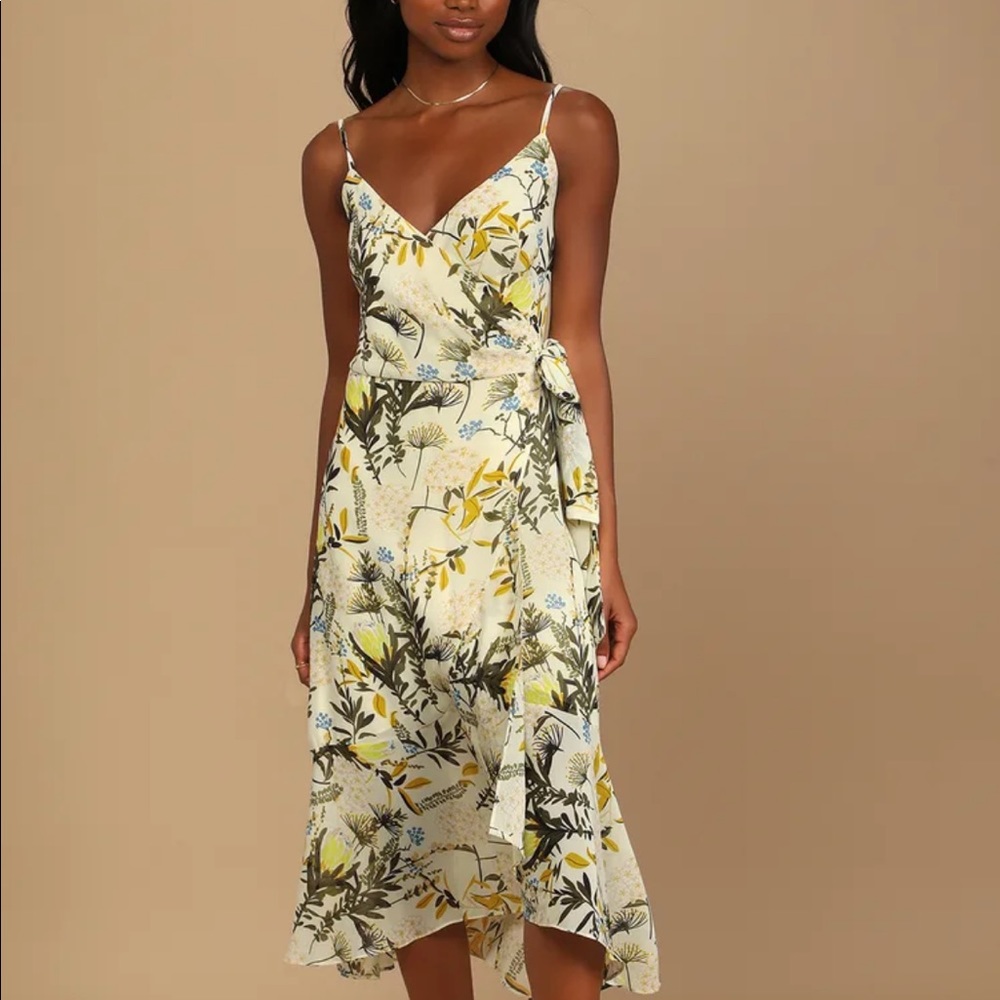NWT Lulu’s Wildflowers Cream Floral Print Wrap Midi Dress